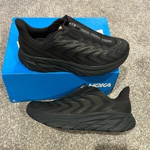 HOKA U Project Clifton